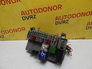 Блок запобіжників 1.7D 90414547 Opel Astra F 1991 - 1998 90414547 фото