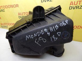 Корпус повітряного фільтра хетчбек 1.8D 4616185989 Ford Mondeo 2007 - 2010 4616185989 фото