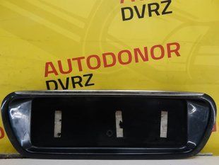 Trim under number plate sign black 8737134510 Hyundai Sonata 1996 - 1998
