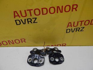 Петлі передніх лівих дверей комплект A2107200037 Mercedes-Benz CLK-Class 1997 - 1999 A2107200037 фото