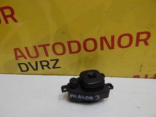 Кнопка регулювання дзеркал B25D66600 Mazda 3 2003 - 2009 B25D66600 фото