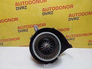 Моторчик обігрівача 6R2819015 Audi A1 2014 - 2018 6R2819015 фото