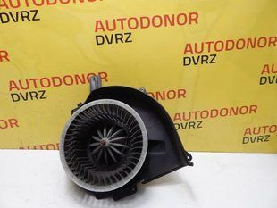 Моторчик обігрівача (RHD) 6Q2819015J Seat Ibiza 2008 - 2017 6Q2819015J фото