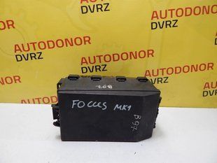Блок запобіжників 98AG14A067CE Ford Focus 1998 - 2004 98AG14A067CE фото