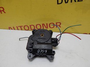 Кроковий двигун обігрівача 0637006241 Toyota Avensis 1998 - 2002 0637006241 фото