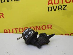 Бензонасос mechanical 1.6B 026127025E Volkswagen Golf II 1983 - 1992