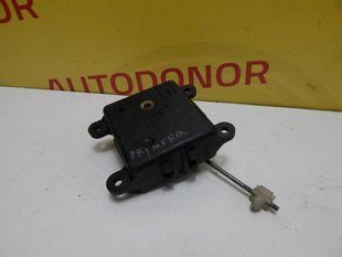 Кроковий двигун обігрівача 8100030850 Nissan Primera 1996 - 2000 8100030850 фото