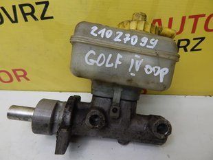 Главный тормозной цилиндр 21027099 Volkswagen Golf IV 1997 - 2003 21027099 фото